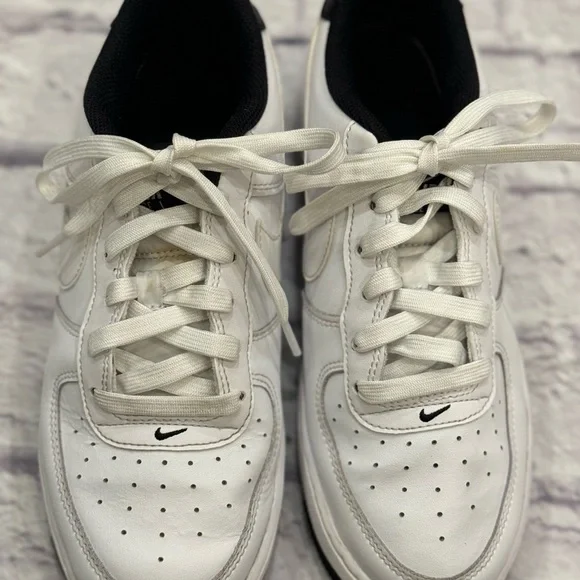 Youth 6 6Y Women’s 7.5 Nike Air Force 1 ESS GS White Black AF1 Shoes Sneakers - Picture 5 of 6